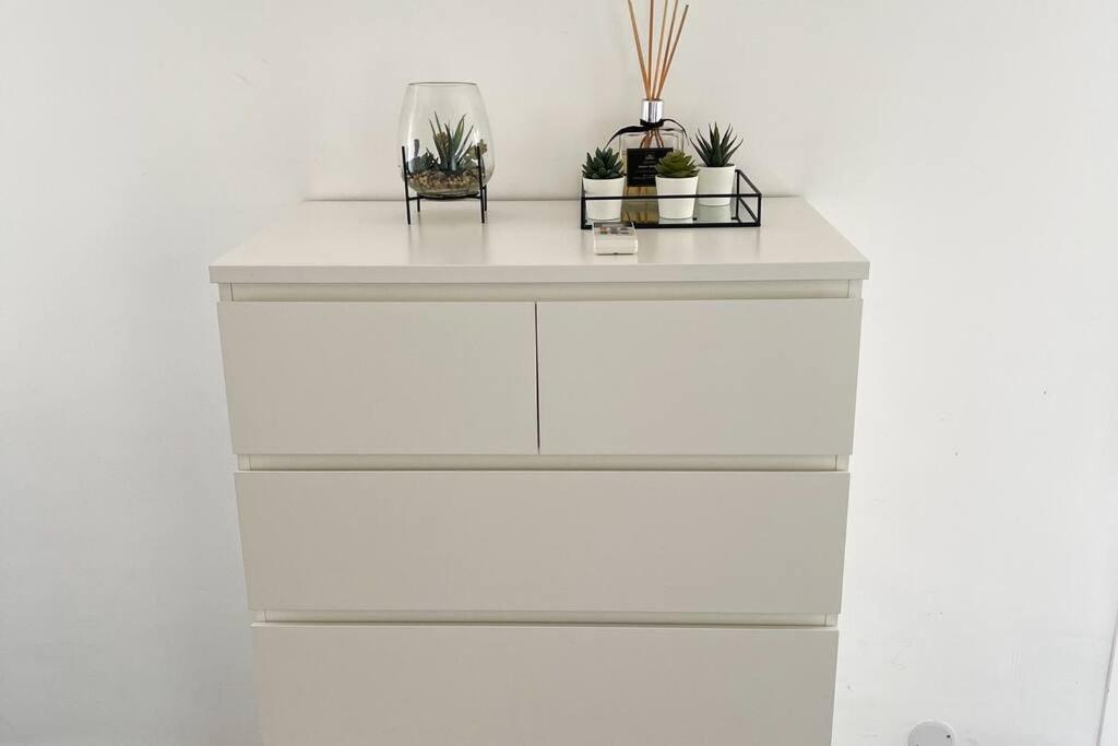 סן-מקסים Proche Mer Et Centre Appart 2 Pieces Wifi&Clim מראה חיצוני תמונה